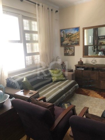 Foto 2 de Apartamento com 3 Quartos à venda, 81m² em Farroupilha, Porto Alegre