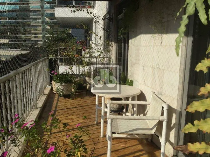 Foto 1 de Apartamento com 3 Quartos à venda, 91m² em Leblon, Rio de Janeiro