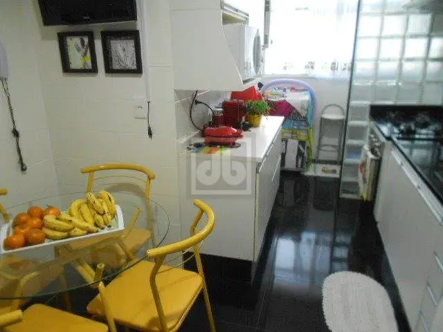 Foto 2 de Apartamento com 3 Quartos à venda, 115m² em Todos os Santos, Rio de Janeiro
