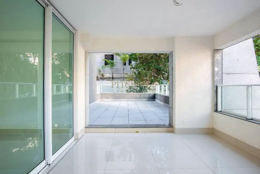 Foto 4 de Apartamento com 4 Quartos à venda, 200m² em Cruzeiro, Belo Horizonte