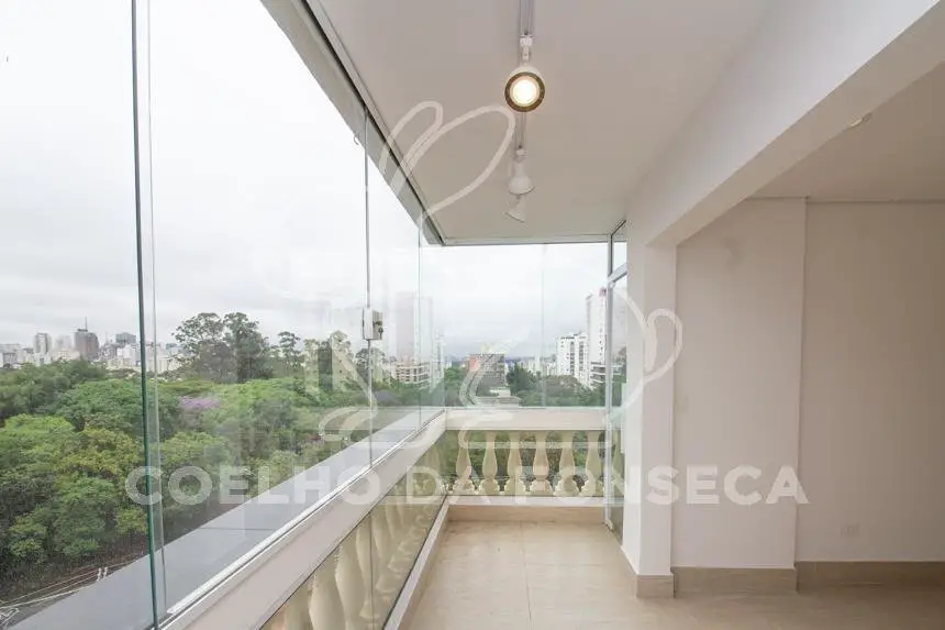 Foto 3 de Apartamento com 4 Quartos à venda, 135m² em Vila Madalena, São Paulo