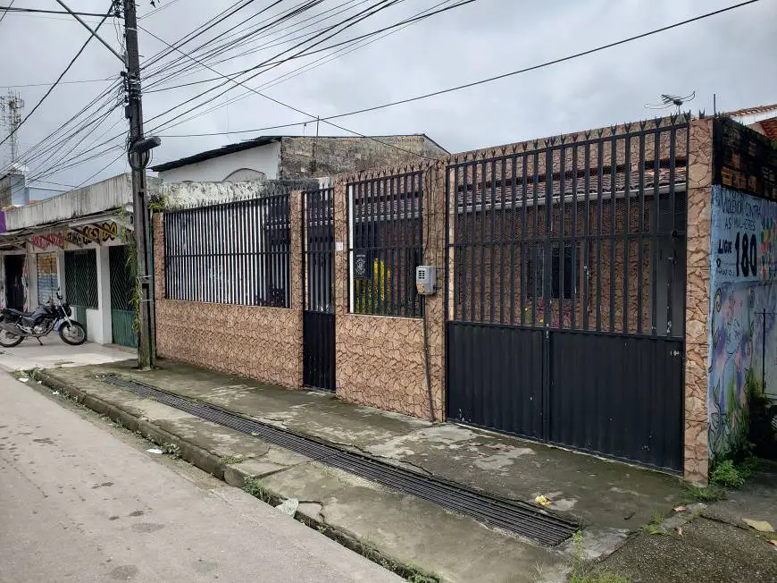Foto 1 de Casa com 3 Quartos à venda, 340m² em Bengui, Belém