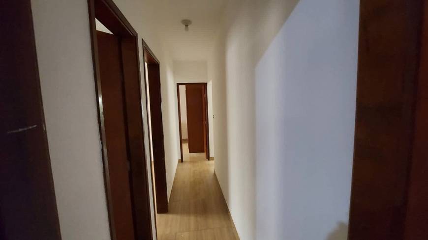 Foto 3 de Casa com 3 Quartos à venda, 205m² em Santa Mônica, Uberlândia