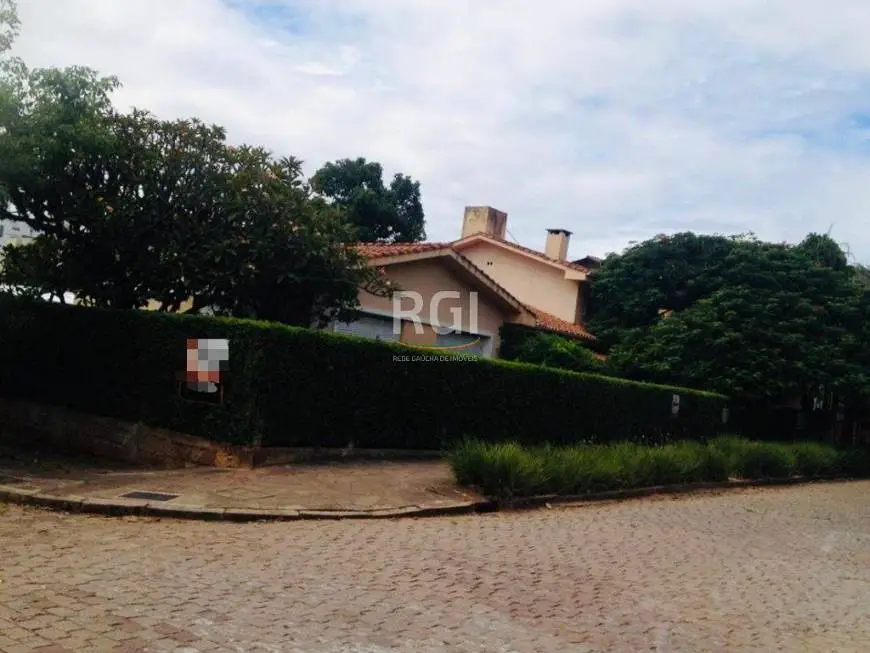 Foto 1 de Casa com 8 Quartos à venda, 500m² em Jardim Lindóia, Porto Alegre