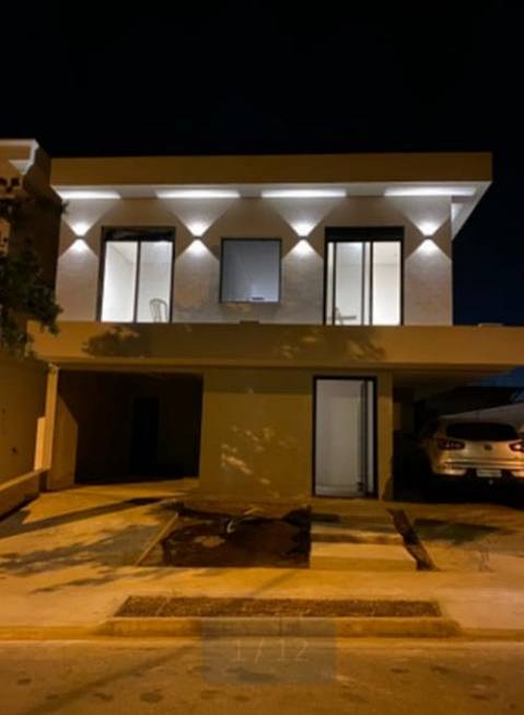 Foto 2 de Casa de Condomínio com 4 Quartos à venda, 300m² em Recanto IV Centenário, Jundiaí
