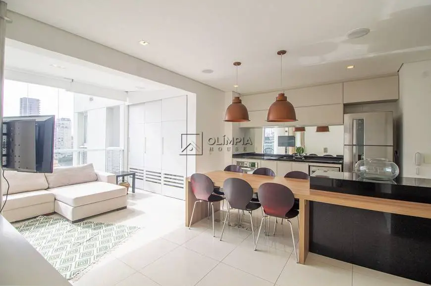 Foto 2 de Apartamento com 1 Quarto para alugar, 60m² em Itaim Bibi, São Paulo