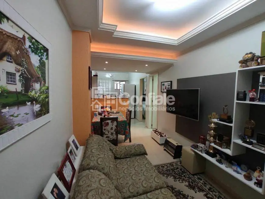 Foto 4 de Apartamento com 2 Quartos à venda, 46m² em Centro, Caxias do Sul