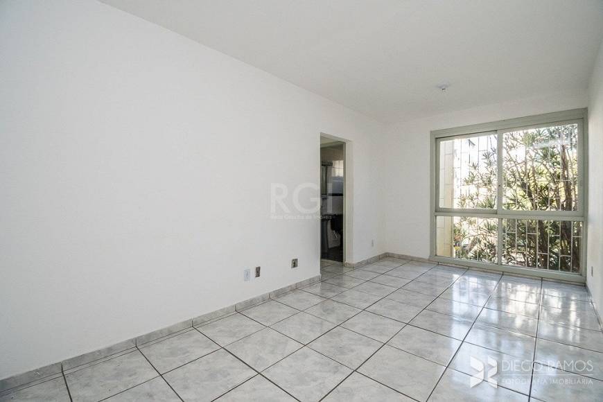 Foto 2 de Apartamento com 2 Quartos para alugar, 60m² em Jardim do Salso, Porto Alegre