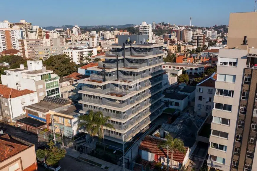 Foto 3 de Apartamento com 2 Quartos à venda, 63m² em Menino Deus, Porto Alegre