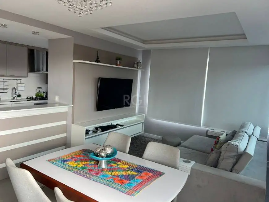 Foto 2 de Apartamento com 2 Quartos à venda, 70m² em Menino Deus, Porto Alegre