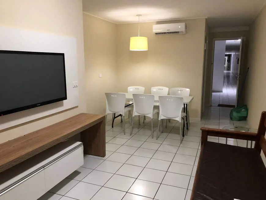 Foto 1 de Apartamento com 2 Quartos para alugar, 60m² em Pajuçara, Maceió