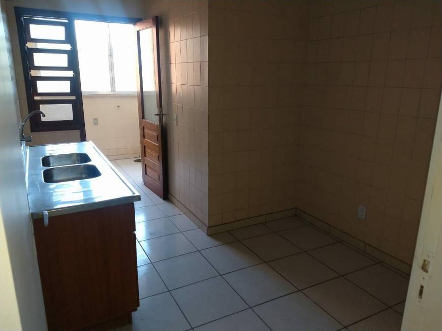 Foto 3 de Apartamento com 2 Quartos para alugar, 70m² em São João, Porto Alegre