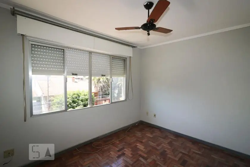 Foto 3 de Apartamento com 2 Quartos para alugar, 65m² em Sarandi, Porto Alegre