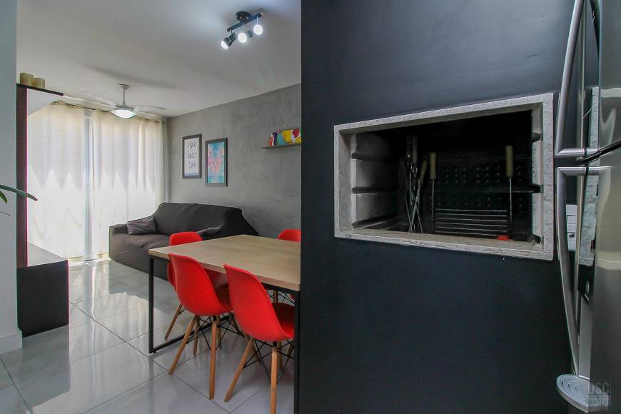 Foto 4 de Apartamento com 2 Quartos à venda, 58m² em Vila Nova, Porto Alegre