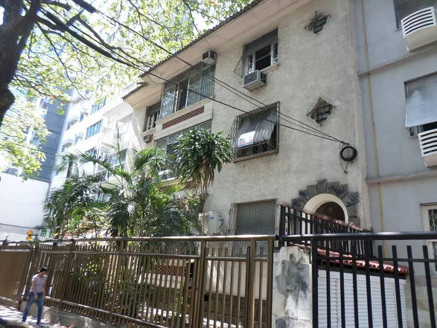 Foto 1 de Apartamento com 3 Quartos para alugar, 145m² em Leblon, Rio de Janeiro