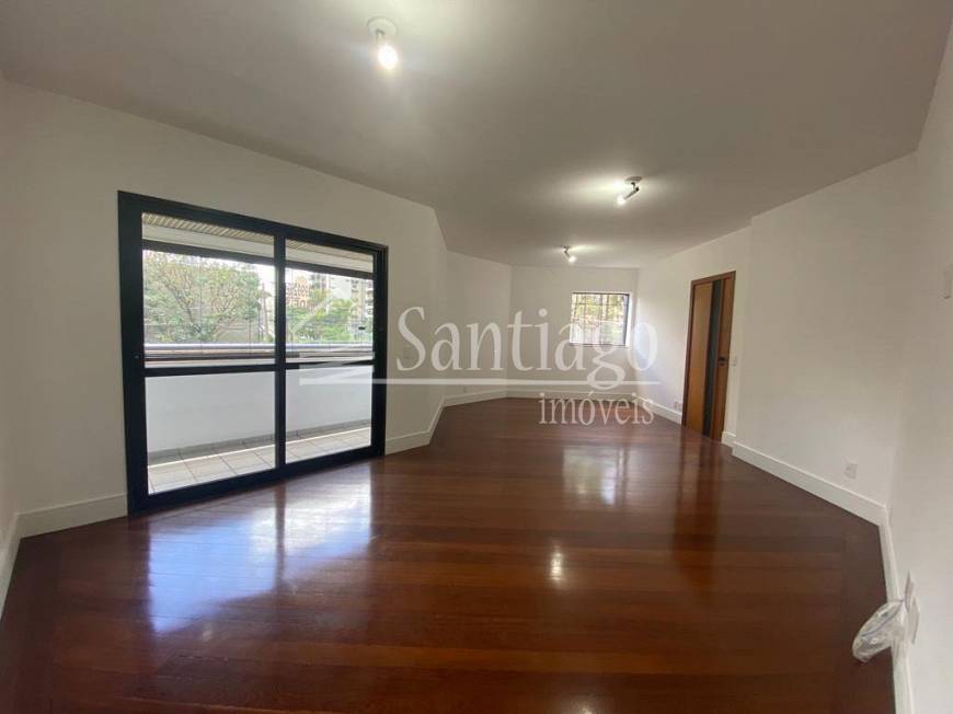 Foto 1 de Apartamento com 4 Quartos para venda ou aluguel, 161m² em Cambuí, Campinas