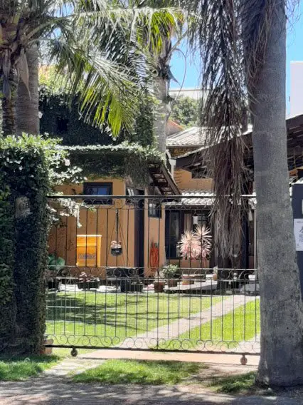 Foto 1 de Casa com 2 Quartos para alugar, 140m² em Campeche, Florianópolis
