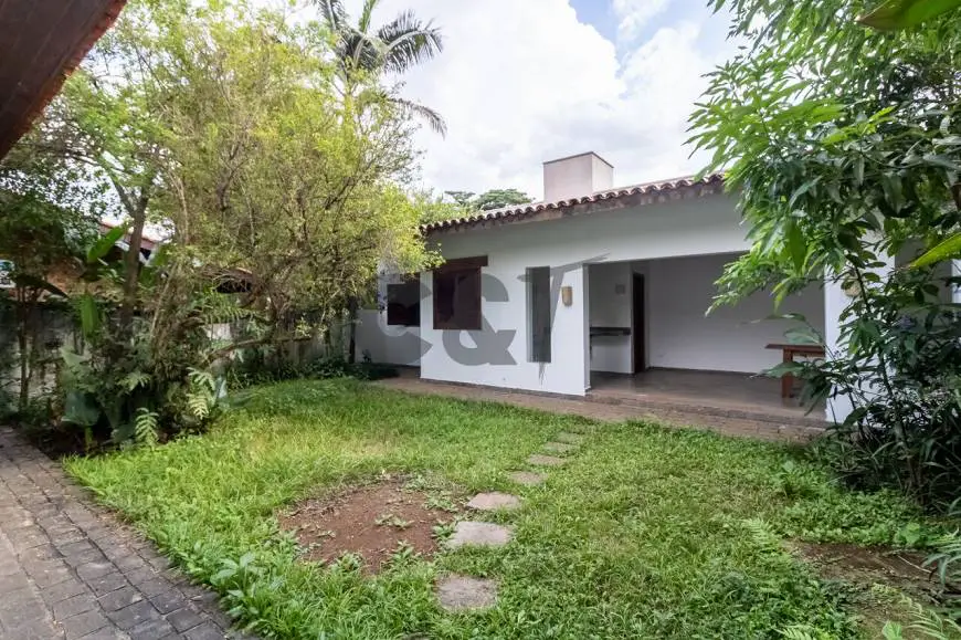 Foto 1 de Casa com 3 Quartos à venda, 200m² em Granja Julieta, São Paulo