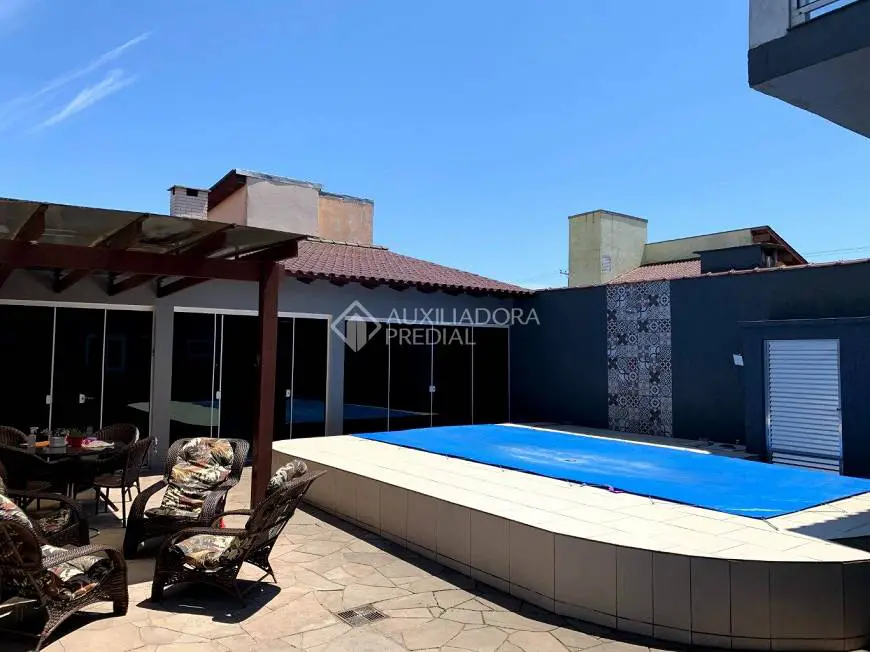 Foto 1 de Casa com 3 Quartos à venda, 239m² em Sarandi, Porto Alegre
