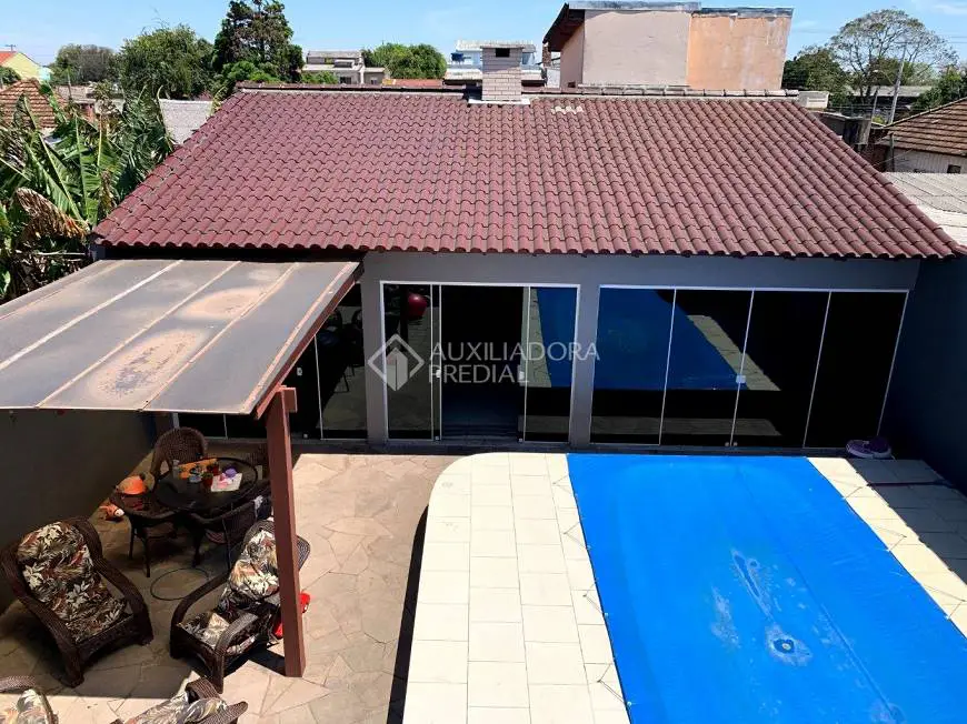 Foto 2 de Casa com 3 Quartos à venda, 239m² em Sarandi, Porto Alegre