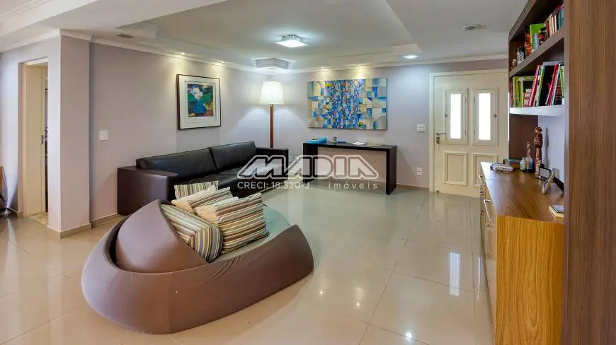 Foto 4 de Casa de Condomínio com 4 Quartos à venda, 439m² em Chacaras Silvania, Valinhos