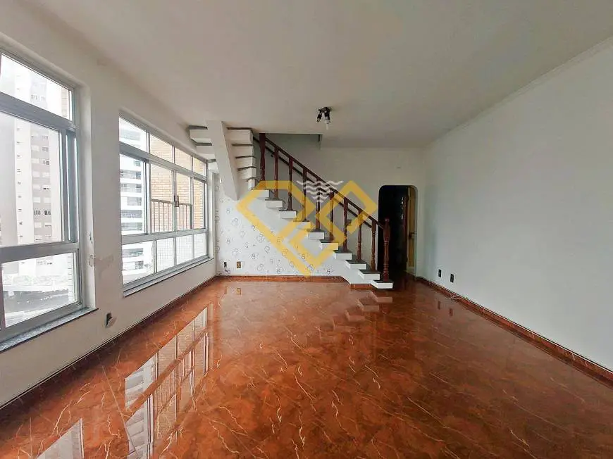 Foto 3 de Cobertura com 3 Quartos à venda, 180m² em Gonzaga, Santos