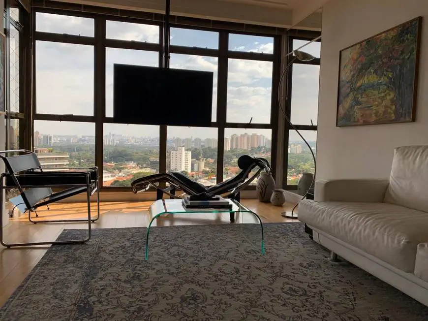 Foto 1 de Cobertura com 3 Quartos à venda, 220m² em Vila Madalena, São Paulo