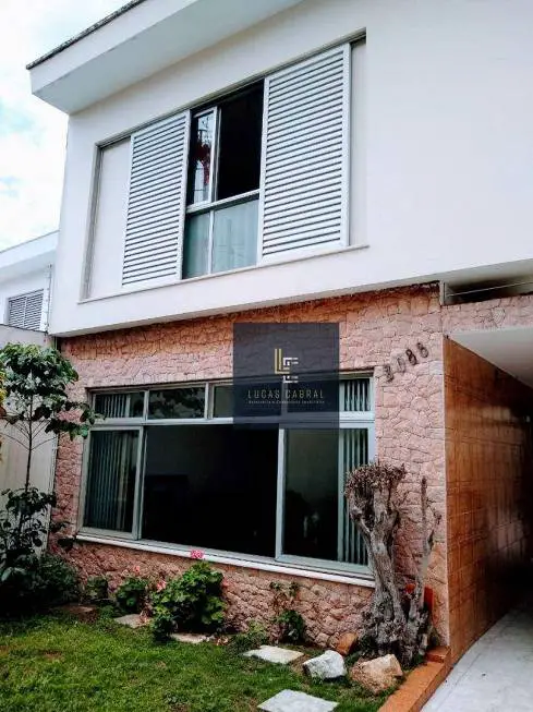 Foto 1 de Sobrado com 3 Quartos à venda, 216m² em Indianópolis, São Paulo