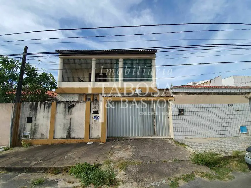 Foto 1 de Sobrado com 5 Quartos à venda, 200m² em Parque Manibura, Fortaleza
