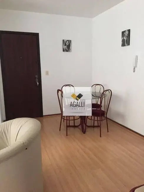 Foto 4 de Apartamento com 2 Quartos para alugar, 98m² em Água Verde, Curitiba