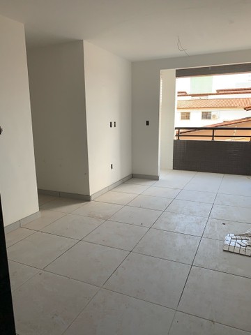 Foto 2 de Apartamento com 2 Quartos à venda, 56m² em Jardim Oceania, João Pessoa