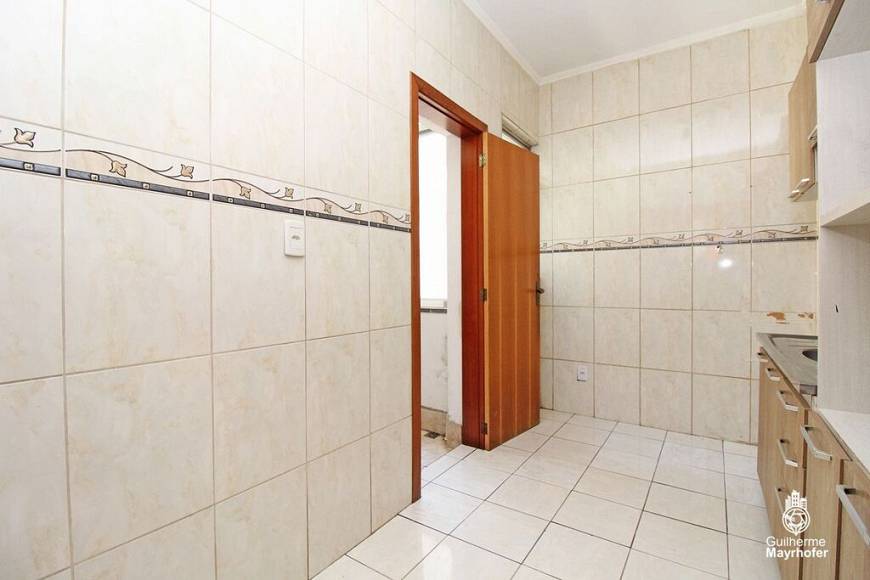 Foto 4 de Apartamento com 2 Quartos à venda, 80m² em Santa Cecília, Porto Alegre