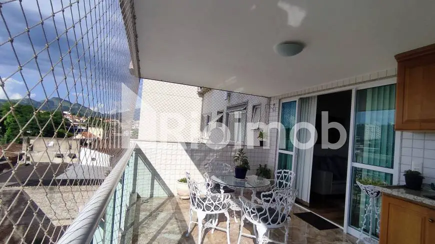 Foto 1 de Apartamento com 3 Quartos à venda, 106m² em Campo Grande, Rio de Janeiro