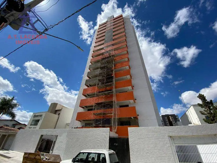 Foto 1 de Apartamento com 3 Quartos à venda, 125m² em Todos os Santos, Montes Claros