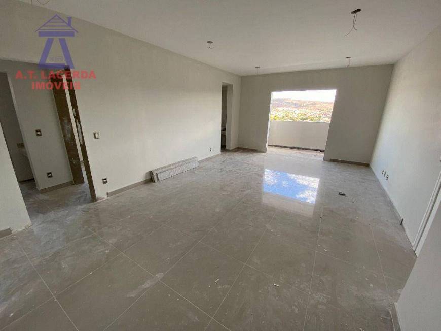 Foto 2 de Apartamento com 3 Quartos à venda, 125m² em Todos os Santos, Montes Claros
