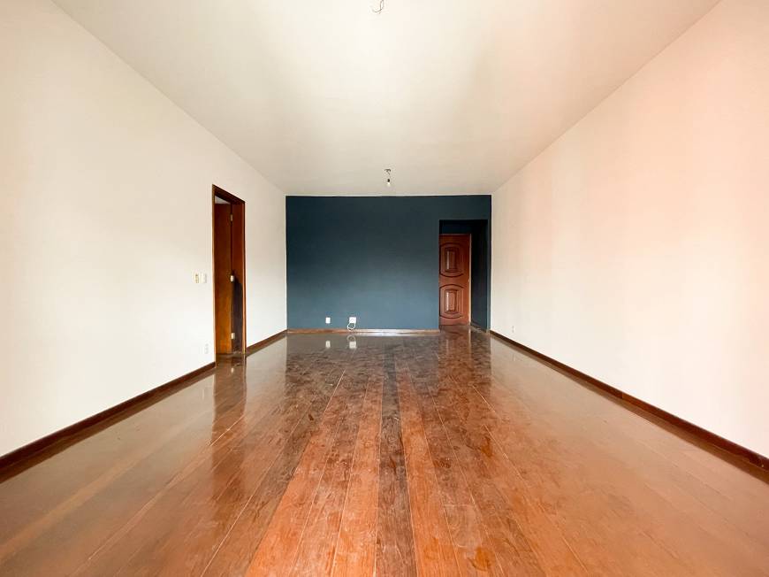 Foto 1 de Apartamento com 3 Quartos à venda, 90m² em Varzea, Teresópolis