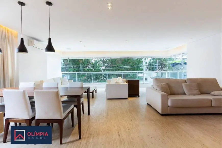 Foto 1 de Apartamento com 3 Quartos à venda, 161m² em Vila Olímpia, São Paulo