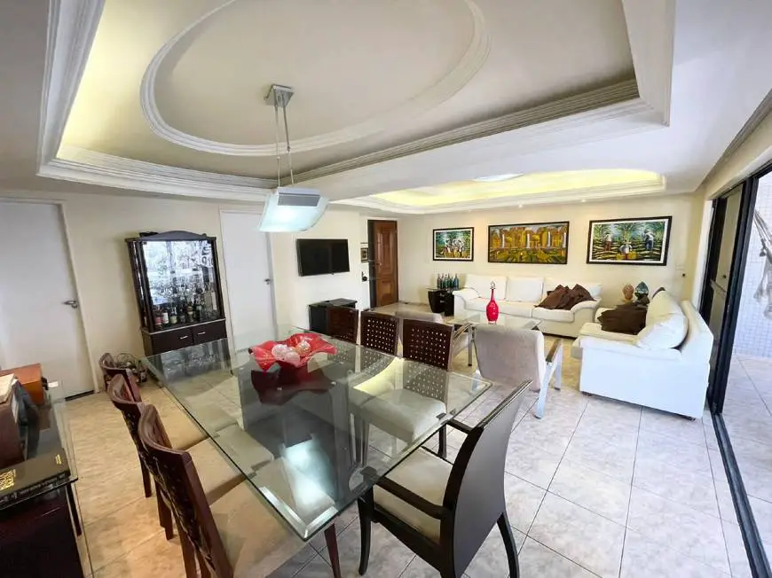 Foto 3 de Apartamento com 4 Quartos à venda, 160m² em Casa Amarela, Recife