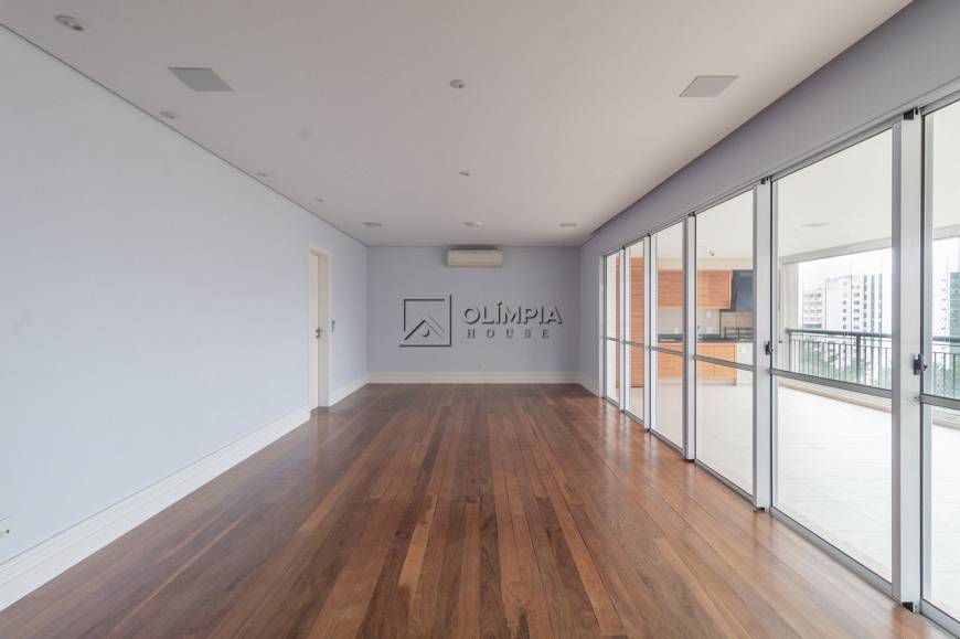 Foto 3 de Apartamento com 4 Quartos à venda, 220m² em Vila Clementino, São Paulo