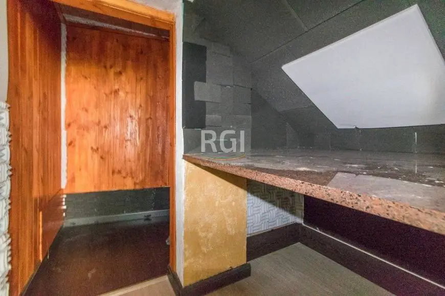 Foto 5 de Casa com 2 Quartos à venda, 156m² em Mont' Serrat, Porto Alegre