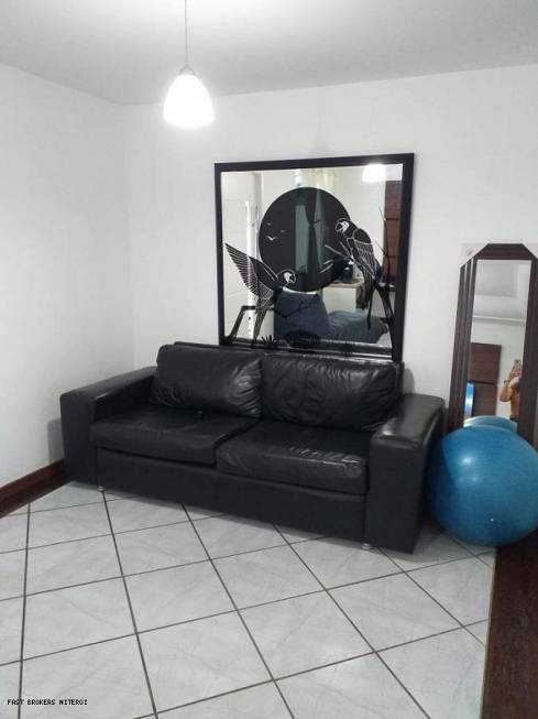 Foto 3 de Casa com 3 Quartos à venda, 225m² em Camboinhas, Niterói