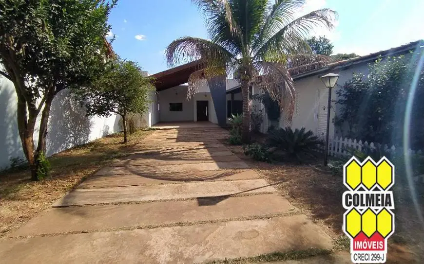 Foto 2 de Casa com 3 Quartos para alugar, 69m² em Tiradentes, Campo Grande