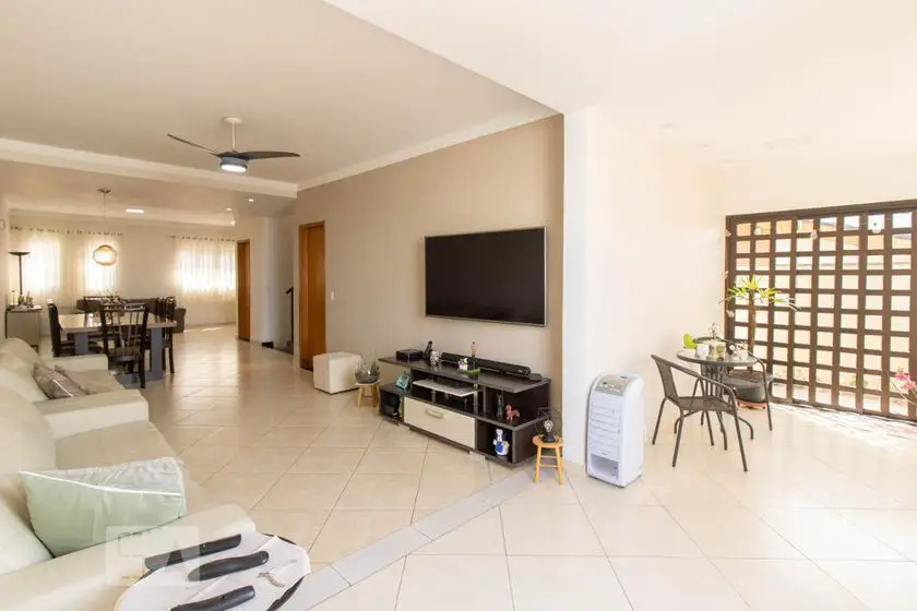 Foto 1 de Casa com 3 Quartos para alugar, 350m² em Vila Maria, São Paulo