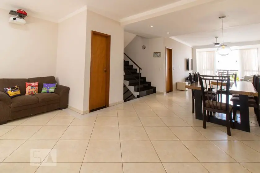 Foto 3 de Casa com 3 Quartos para alugar, 350m² em Vila Maria, São Paulo