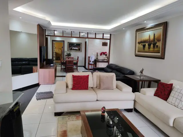 Foto 3 de Casa com 4 Quartos à venda, 312m² em Setor Sul, Brasília