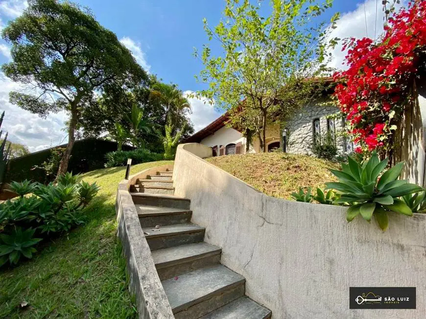 Foto 3 de Casa com 5 Quartos à venda, 508m² em São Luíz, Belo Horizonte