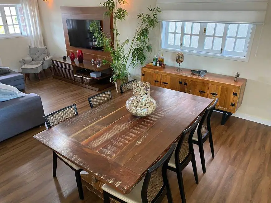 Foto 3 de Casa de Condomínio com 3 Quartos à venda, 221m² em Condominio Residencial Terras do Oriente, Valinhos
