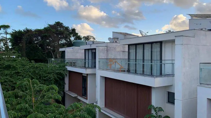 Foto 1 de Casa de Condomínio com 5 Quartos à venda, 175m² em Camburi, São Sebastião