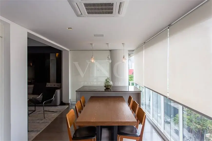 Foto 2 de Apartamento com 2 Quartos para alugar, 123m² em Itaim Bibi, São Paulo