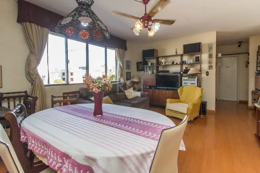 Foto 1 de Apartamento com 2 Quartos à venda, 90m² em São Geraldo, Porto Alegre